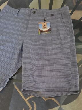 NWT Men's Blue Striped Casual Shorts ❤️
